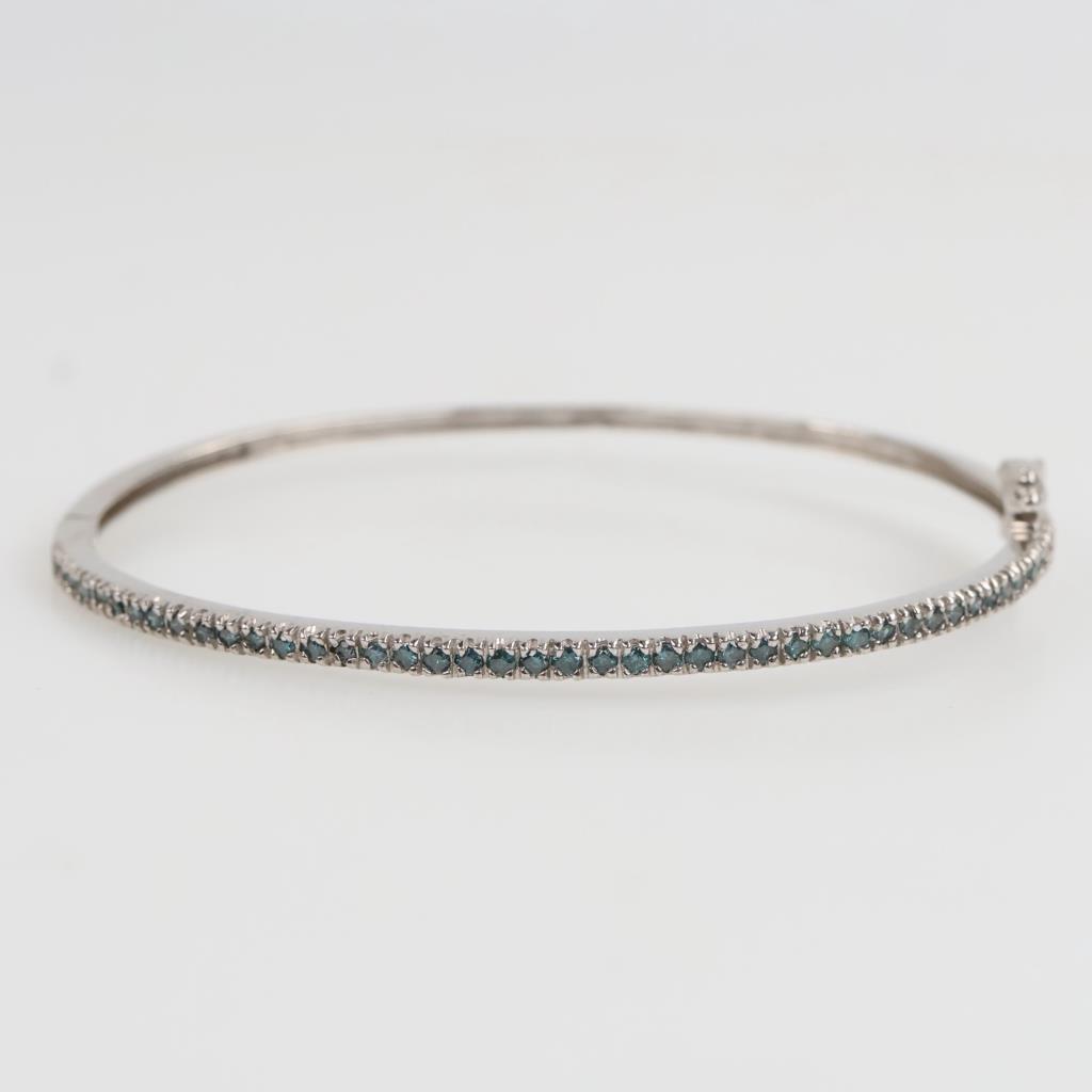 14kt White Gold Blue Stone Bracelet