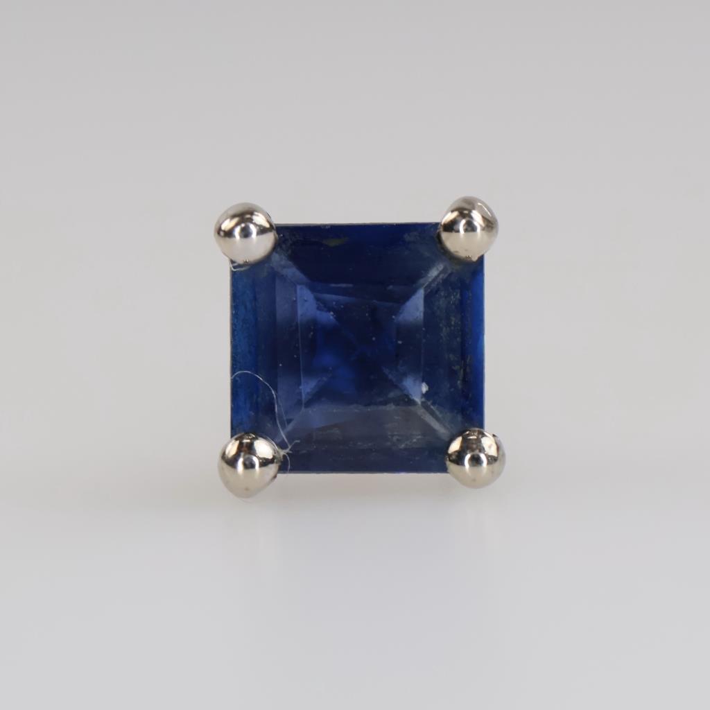 14kt White Gold Blue Stone Stud Earring