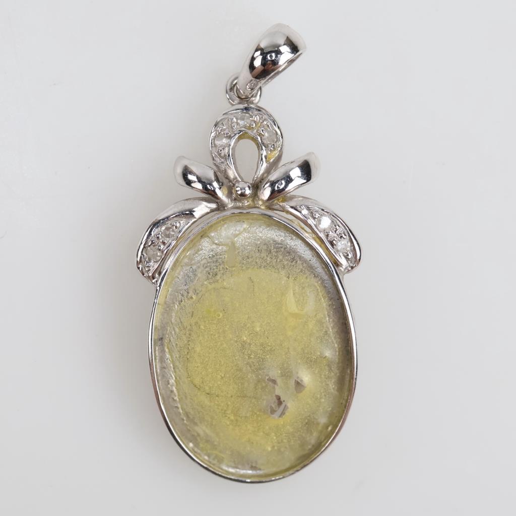14kt White Gold Clear Stone Accent Pendant