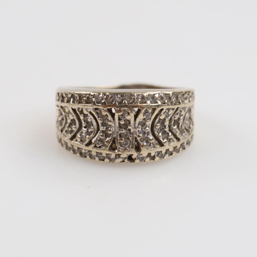 14kt White Gold Clear Stone Band