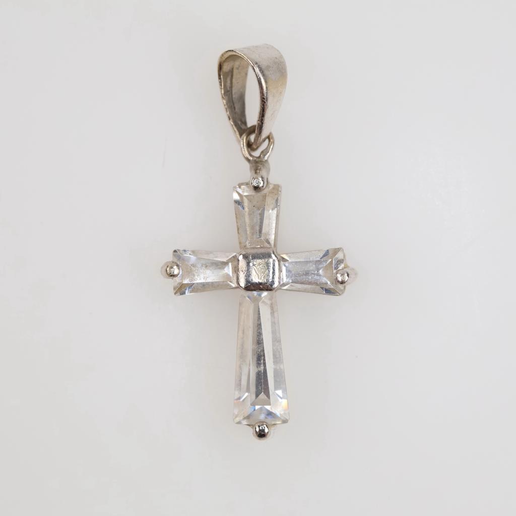 14kt White Gold Clear Stone Cross Pendant