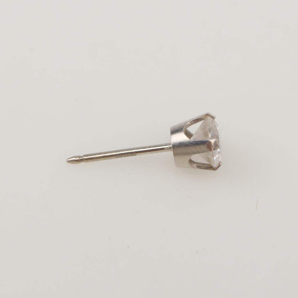 The Little Clear Stud in Gold