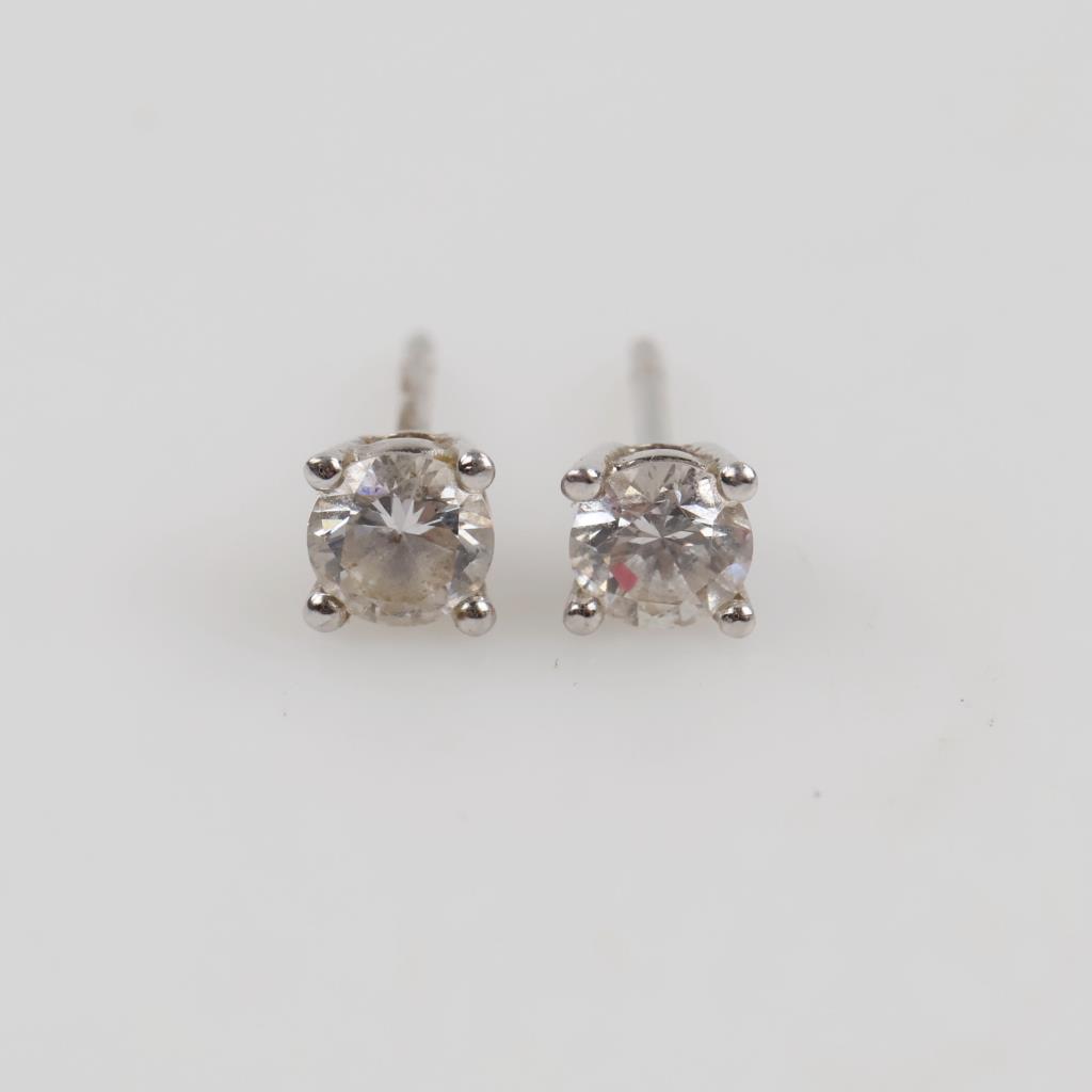 14kt White Gold Clear Stone Stud Earrings