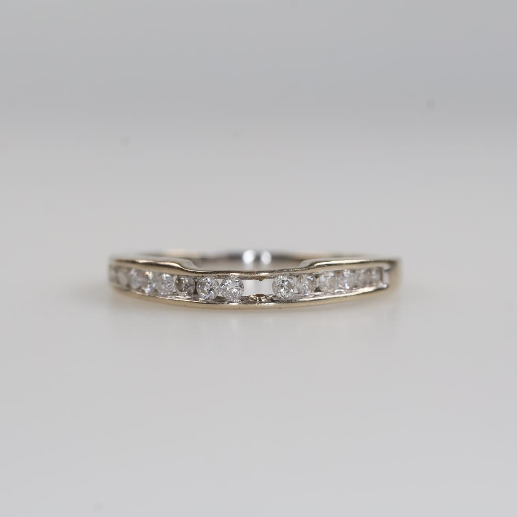 14kt White Gold Diamond Band