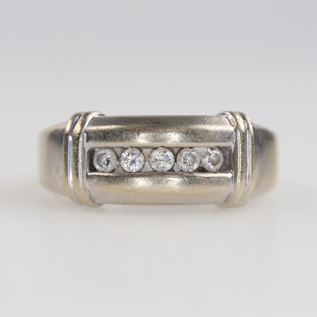 14kt White Gold Diamond Band