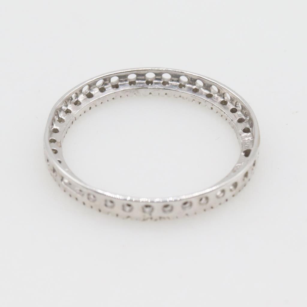 White Gold & Diamond Pendant.