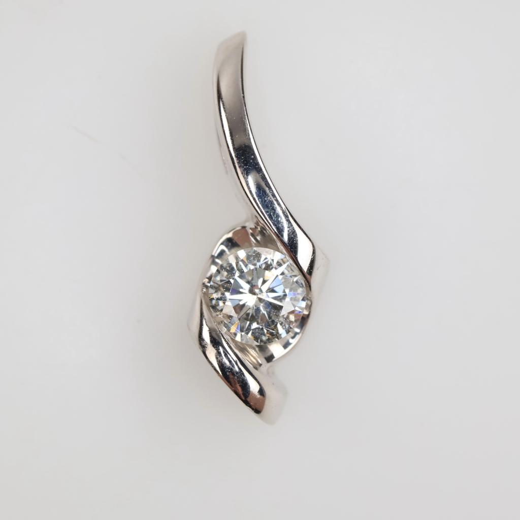 14kt White Gold Diamond Pendant