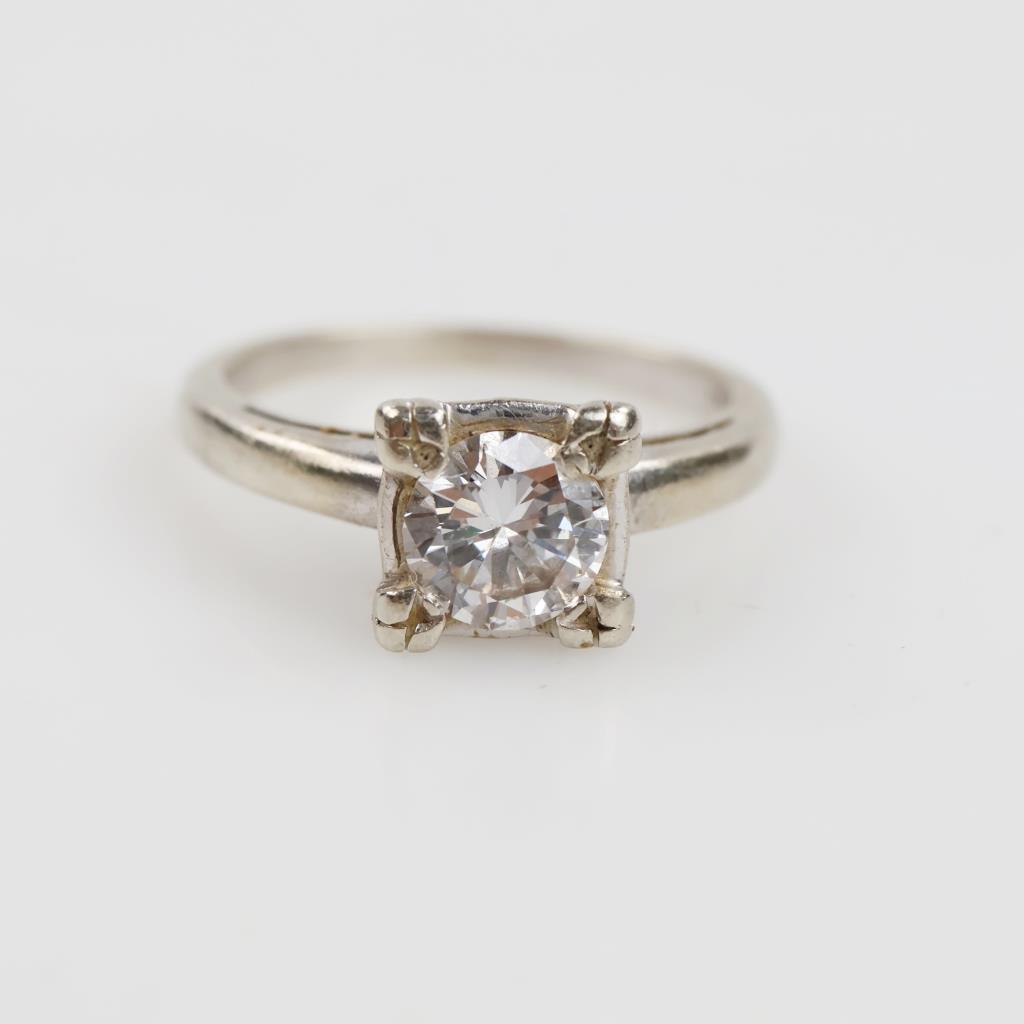 14kt White Gold Diamond Ring