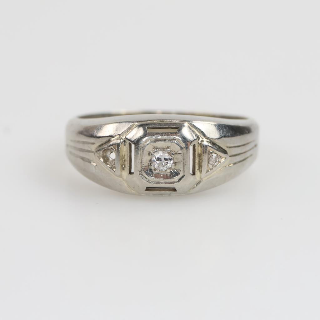 14kt White Gold Diamond Ring