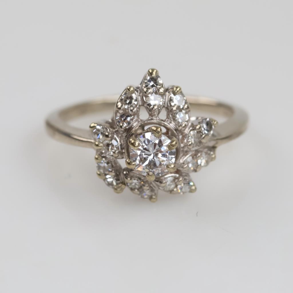 14kt White Gold Diamond Ring