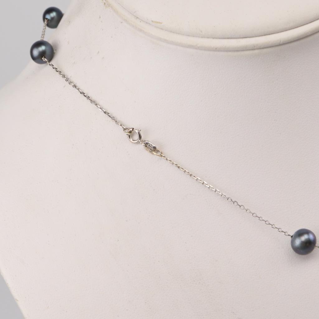 14kt White Gold Floating Pearl Necklace Property Room