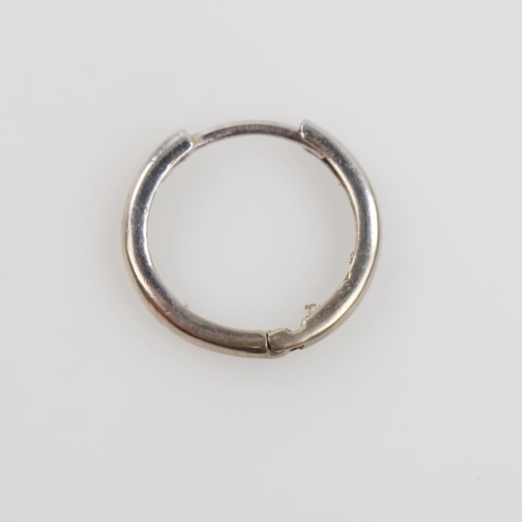 14kt White Gold Hoop Earring