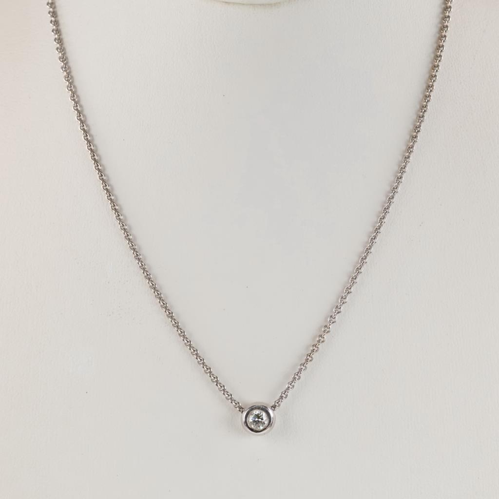 14kt White Gold Necklace Diamond Pendant