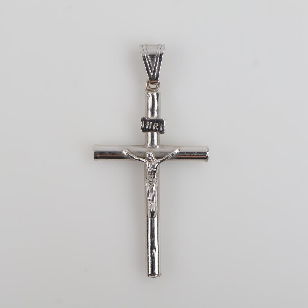 14kt White Gold Religious Pendant