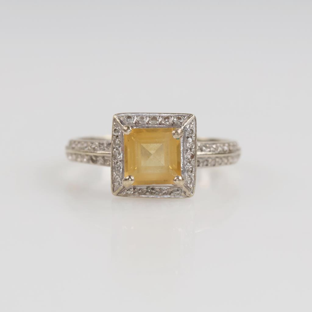 14kt White Gold Yellow Stone Diamond Accent Ring