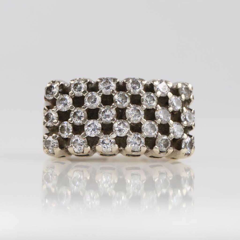 1.68cts TW Diamond 10kt White Gold Ring -Evaluated By Our Certified Gemologist - AGS / GIA