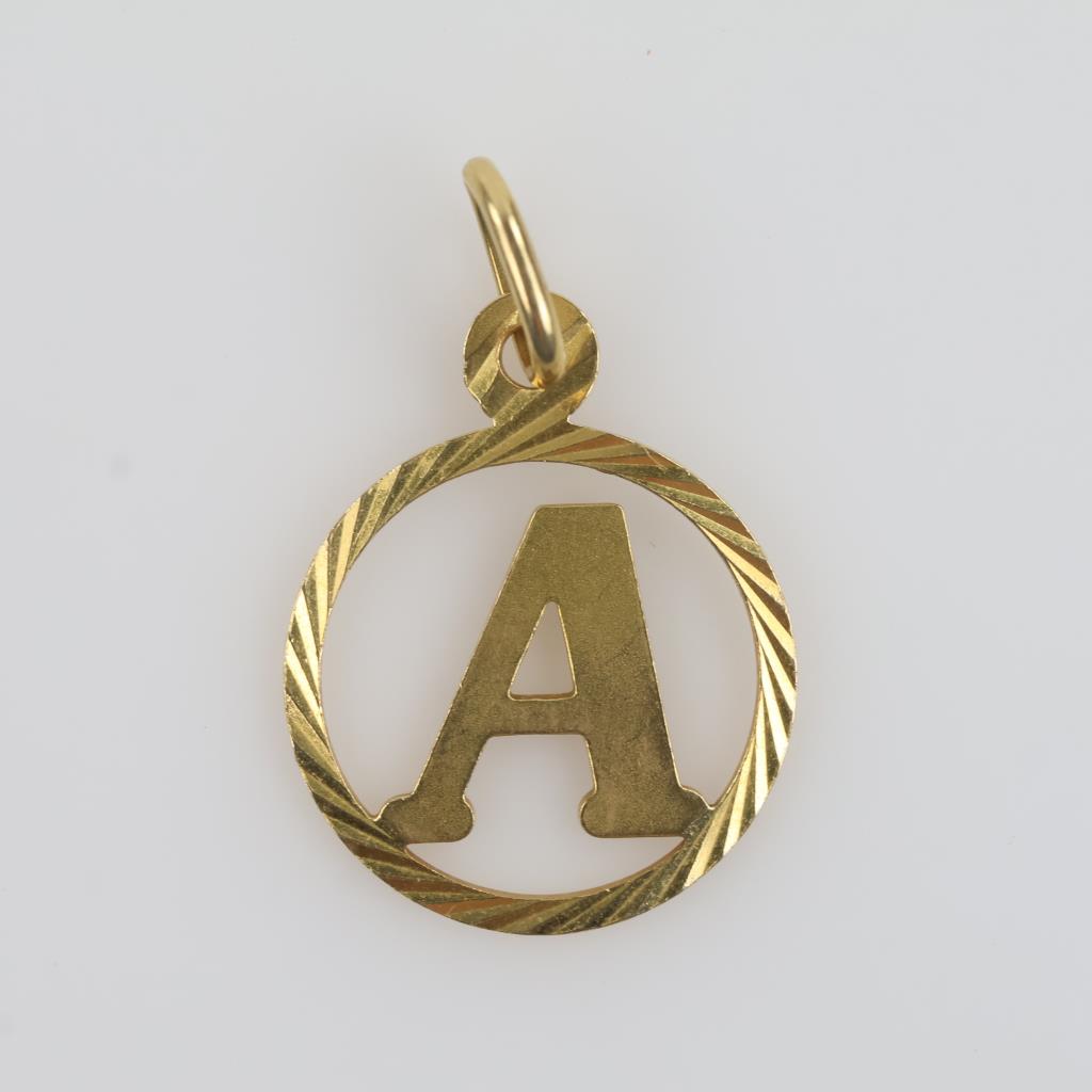 18kt Gold A Pendant