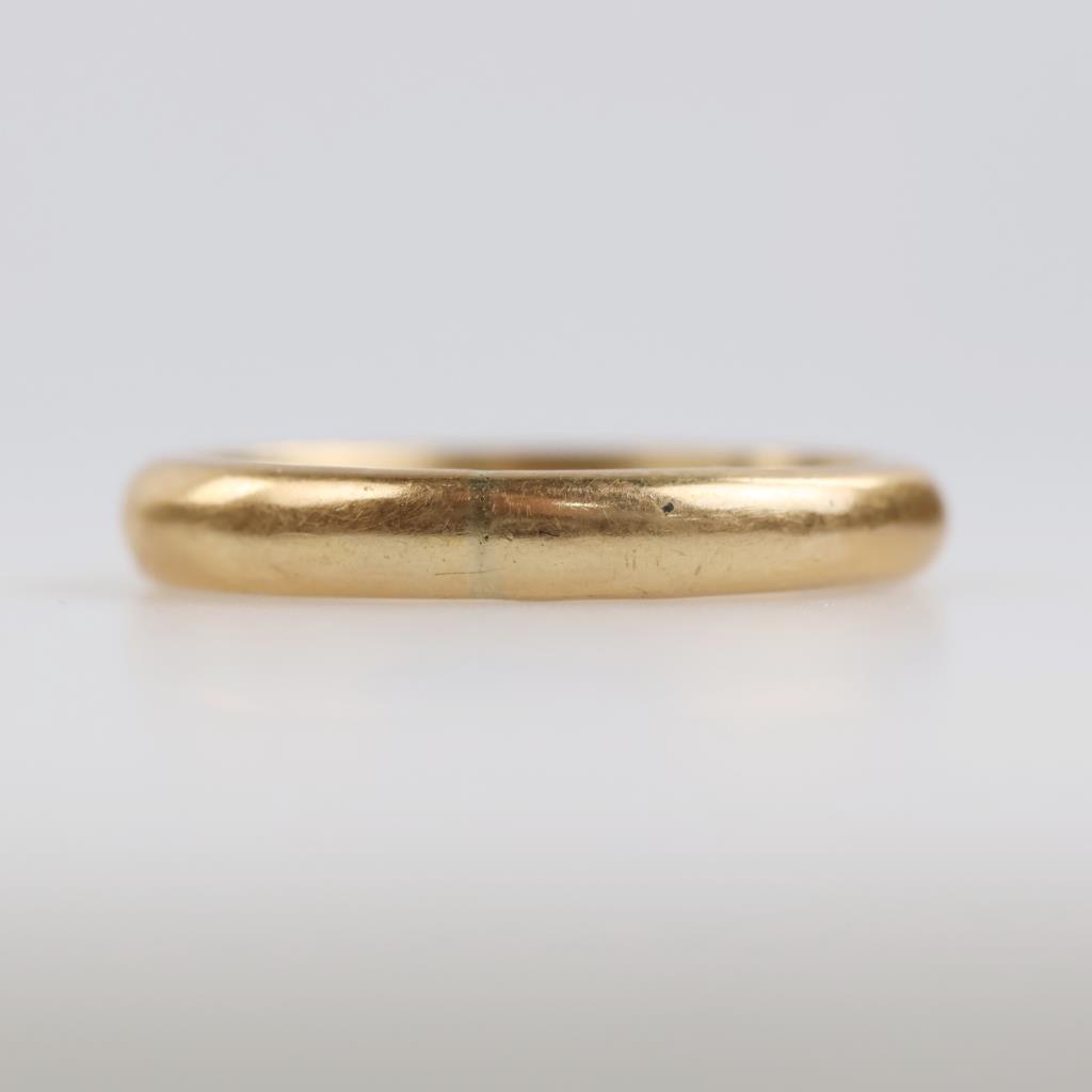 18kt Gold Band