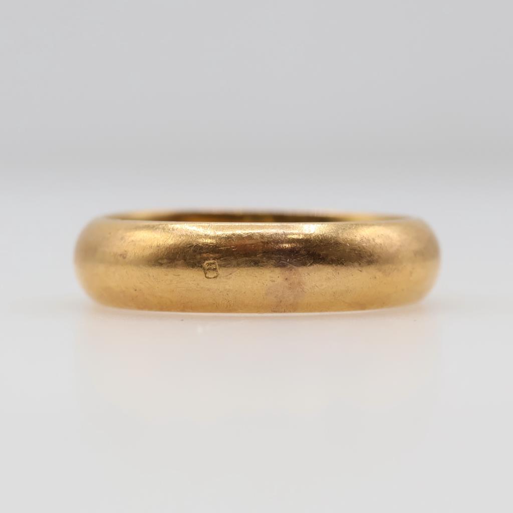 18kt Gold Band
