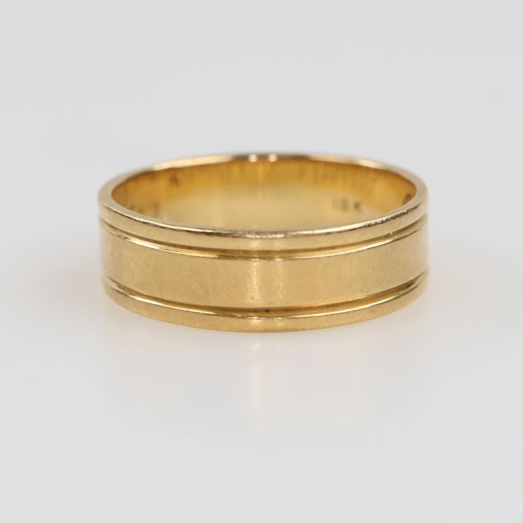 18kt Gold Band