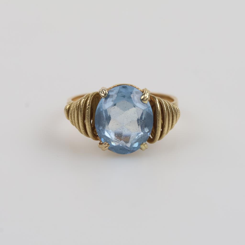18kt Gold Blue Spinel Stone Ring