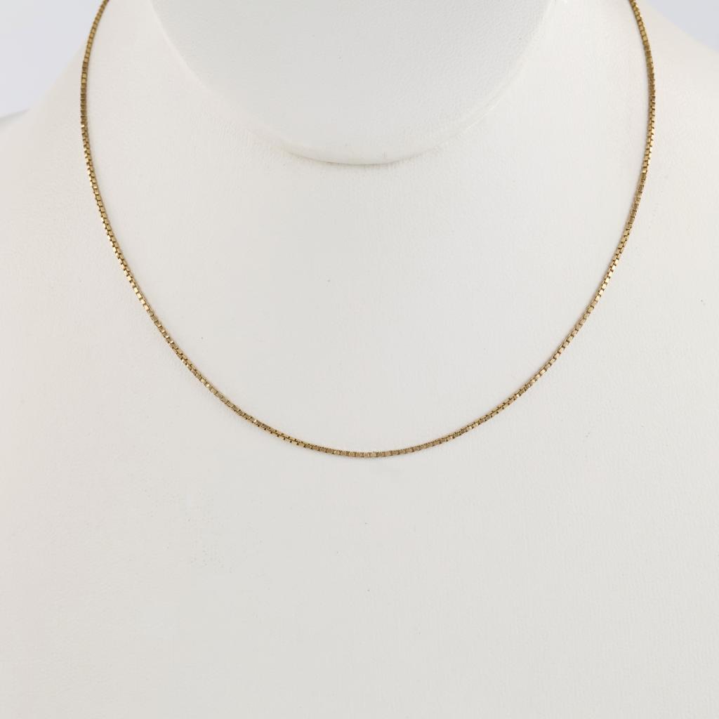 18kt Gold Box Link Necklace