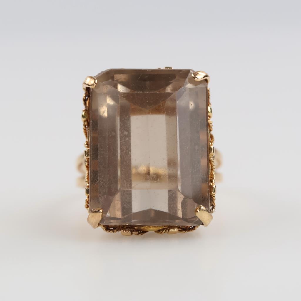 18kt Gold Brown Stone Cocktail Ring