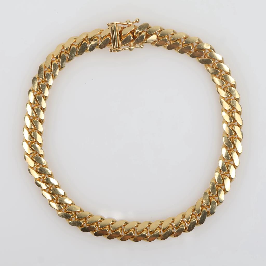 18kt Gold Curb Link Chain Bracelet-Evaluated By Our Certified Gemologist-AGS/GIA