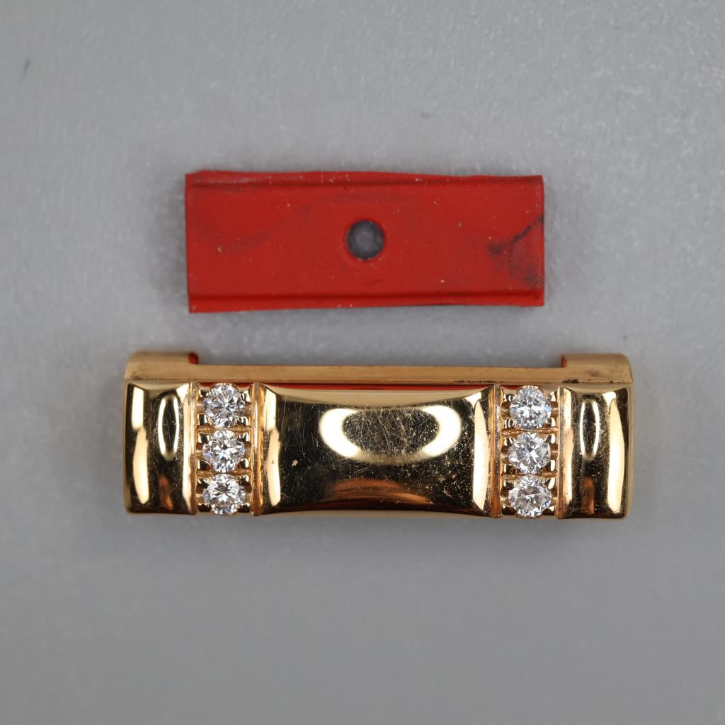 18kt Gold Diamond Piece