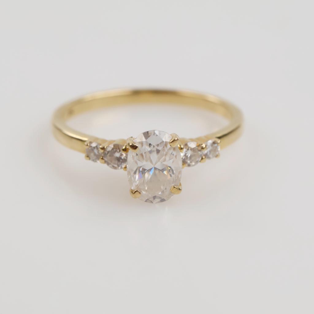 18kt Gold  Moissanite Ring