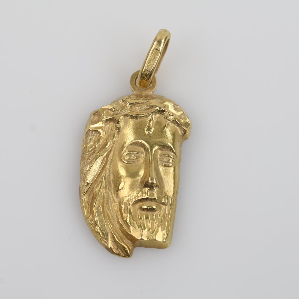 18kt Gold Religious Pendant