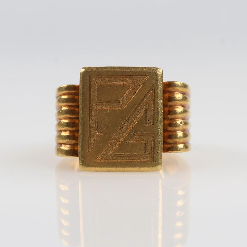 18kt Gold Signet "PG" Ring -Evaluated By Our Certified Gemologist-AGS/GIA