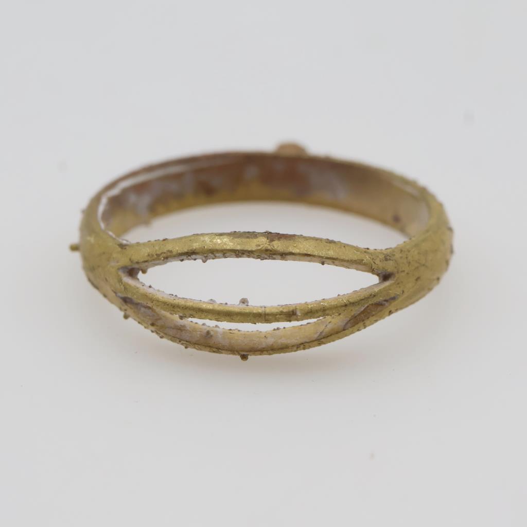 18kt Gold Textured Ring