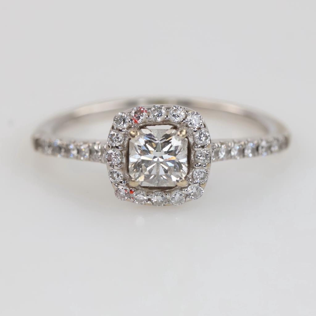 18kt White Gold Diamond Ring -AGS Grading Report | Property Room