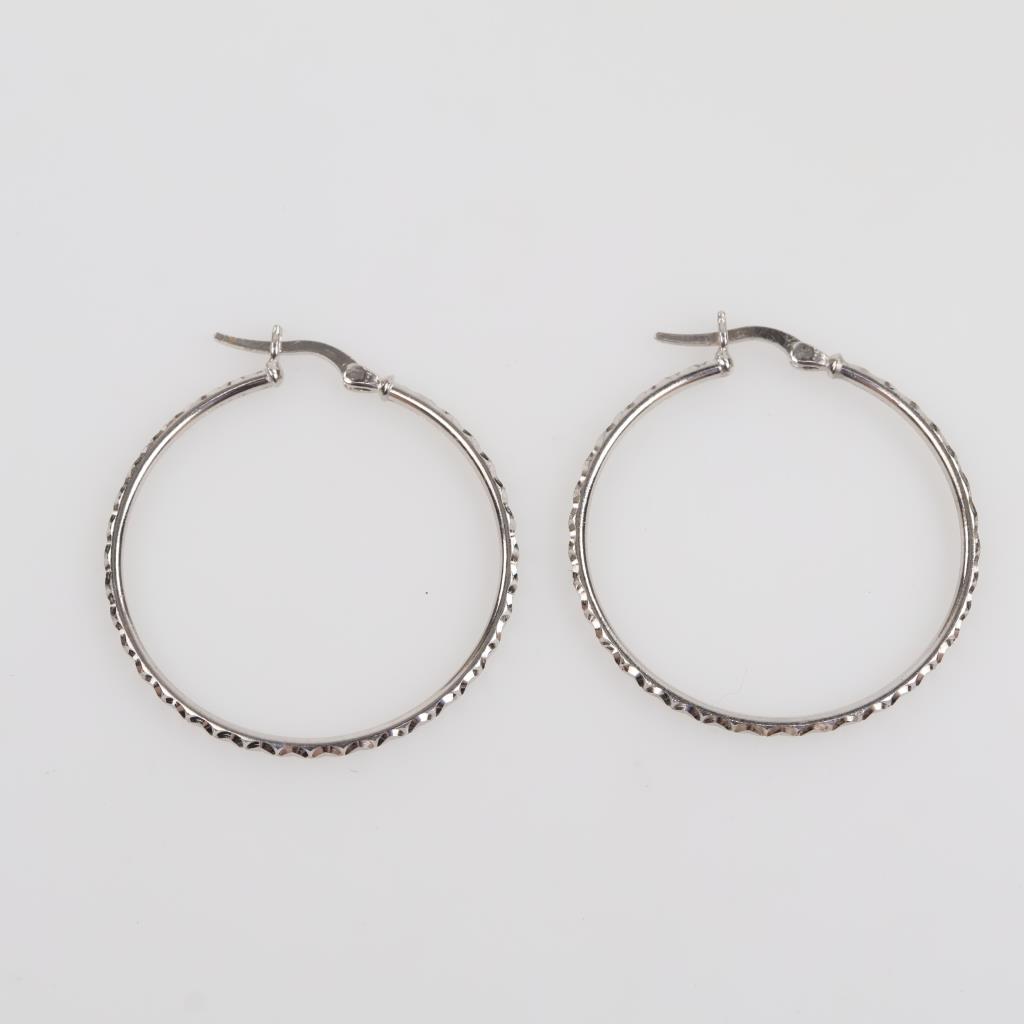 Bold Hoop Earring- White Gold main image 1