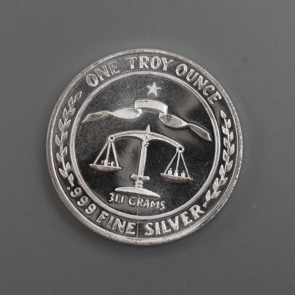 1984 Parliament Sheild Fine Silver 1 Troy Oz Round