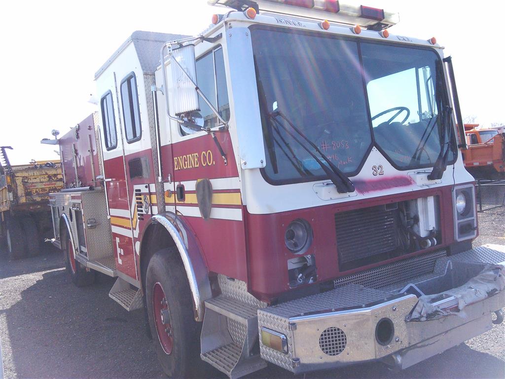 1996 Mack MR688P (Hartford, CT 06114) Property Room