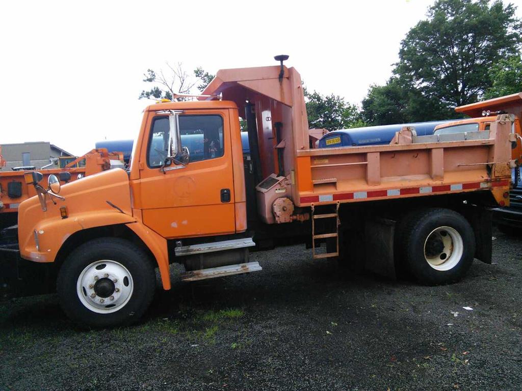 Freightliner Of Hartford >> 1997 Freightliner Fl80 Hartford Ct 06114 Property Room Freightliner Of Hartford >> 1997 Freightliner Fl80 Hartford Ct 06114 Property Room
