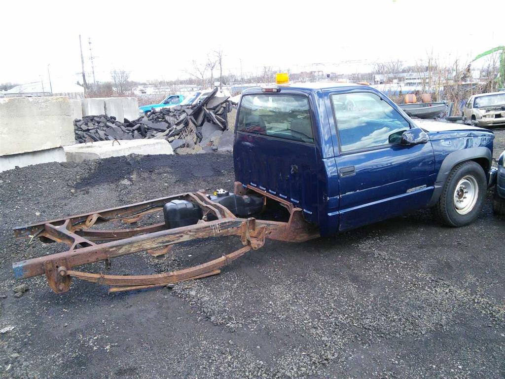 1999 Chevrolet Pick Up (Hartford, CT 06114) Property Room