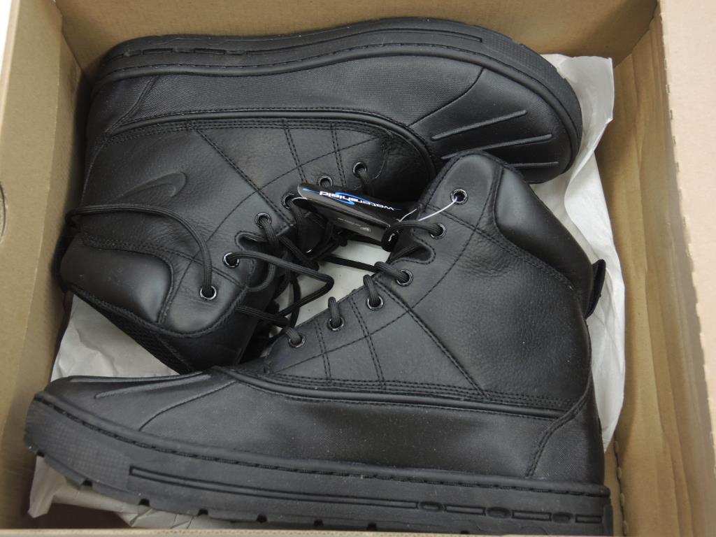 mens nike woodside boots