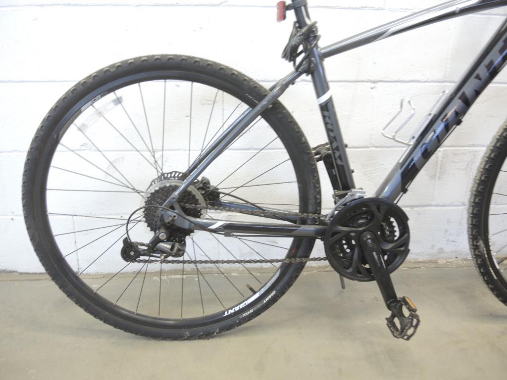 Giant Cruiser Bike Property Room