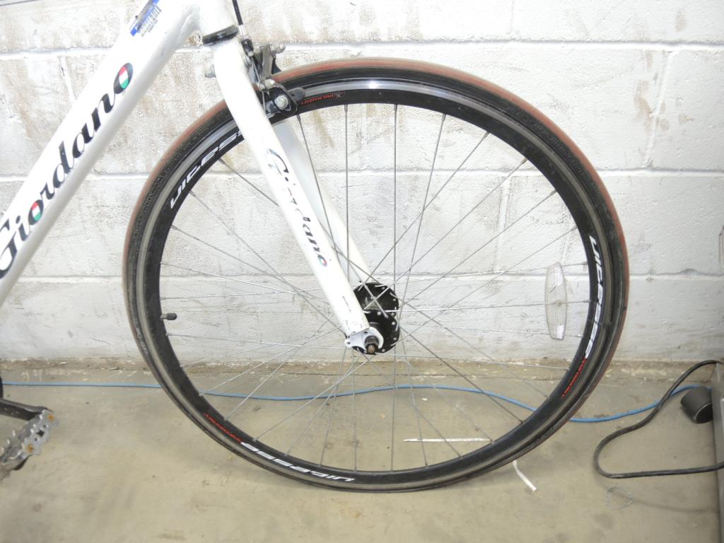 giordano rapido 700c road bike