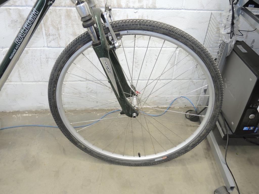 Raleigh Passage 4.0 Hybrid Bike Property Room