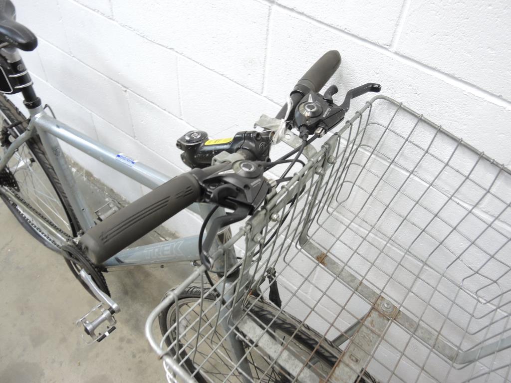 trek 21 speed hybrid bike