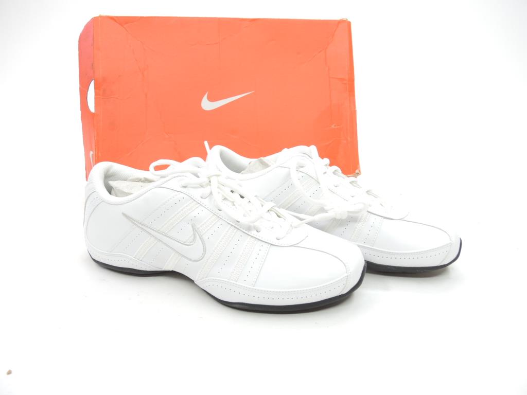 green nike hypervenom phantom