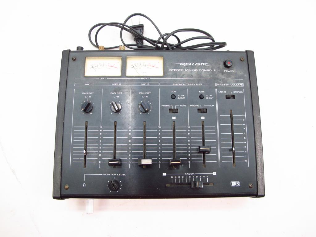 Realistic Stereo Mixing Console Property Room