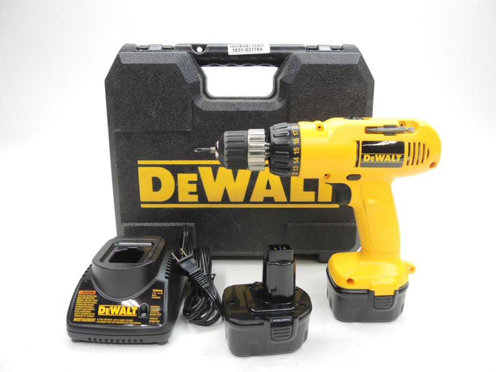 Dewalt Drill/Driver Set Property Room