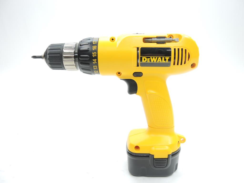 Dewalt Drill/Driver Set Property Room