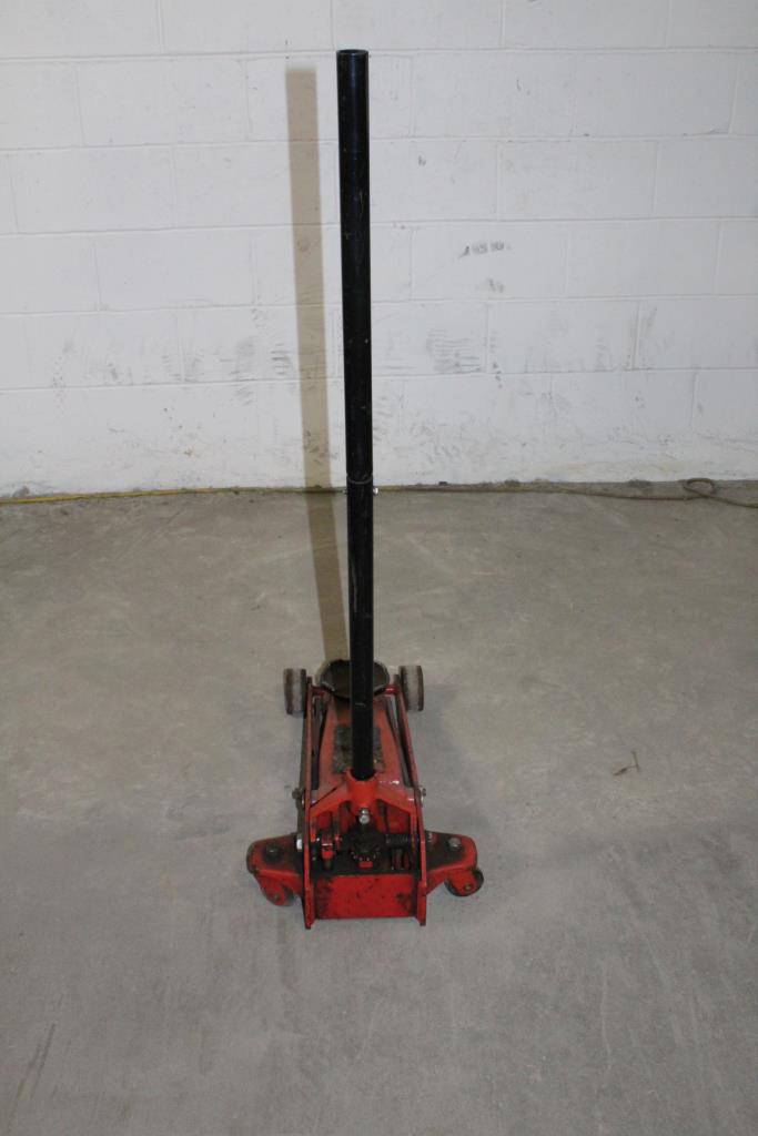 2 Ton Rolling Floor Jack Property Room