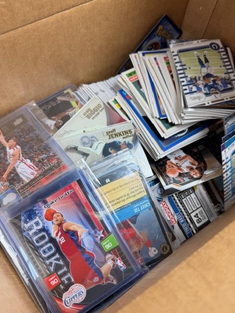 200+ Assorted Sports Trading Cards